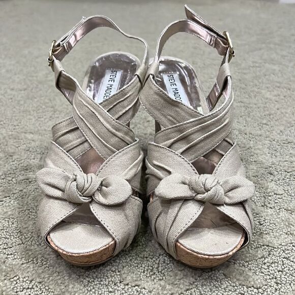 Steve Madden Women’s 6.5 Adorable Khaki Wedge Sandals with Bow and Back Buckle - Picture 14 of 15
